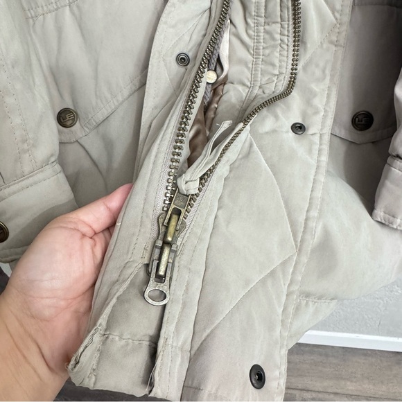 Vintage Urban Equipment Men's Beige Microfiber All Weather Jacket - Size XL - Picture 4 of 6